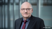 Der Zweite Vorsitzende und Fachvorstand für Beamtenpolitik im dbb Friedhelm Schäfer